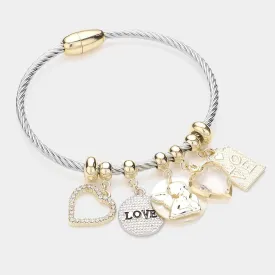 Sure, heres an optimized title with modifiers for the e-commerce product:

Elegant Angel Charm Bracelet with Magnetic Clasp and Transparent Heart Cluster