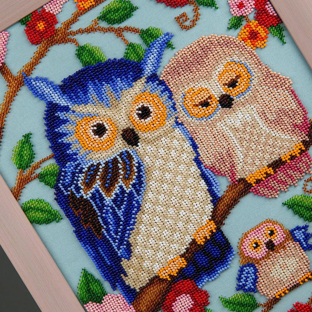 Beadwork kit B-747 "Happy family" Charivna Mit