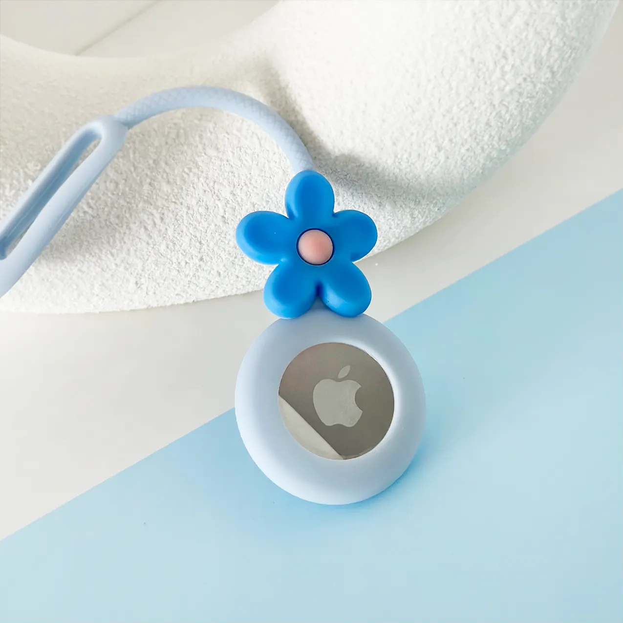 Cute Flower AirTag Case - Blue