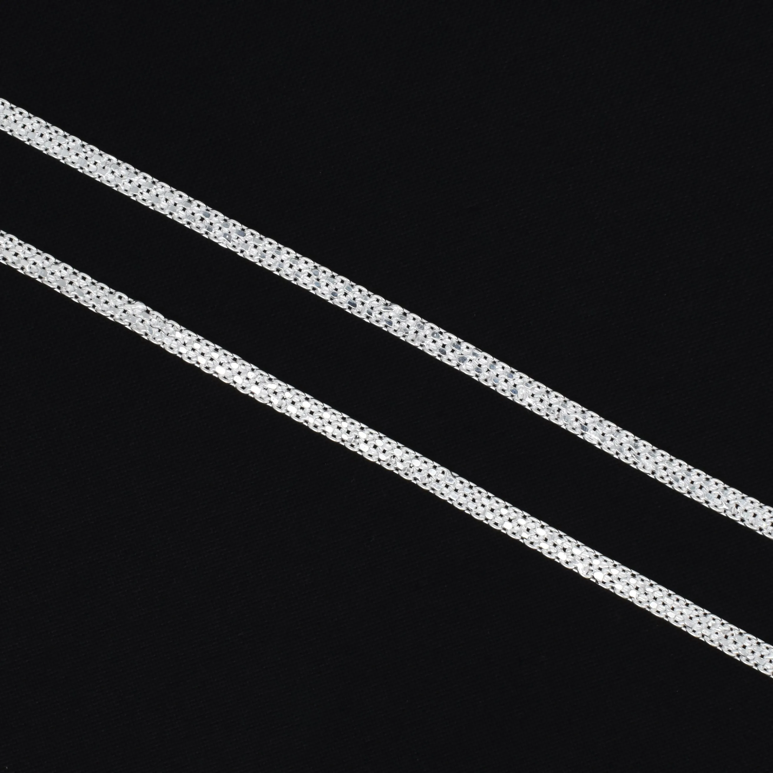 Delicate Silver Chain Payal for a Simple and Elegant Look