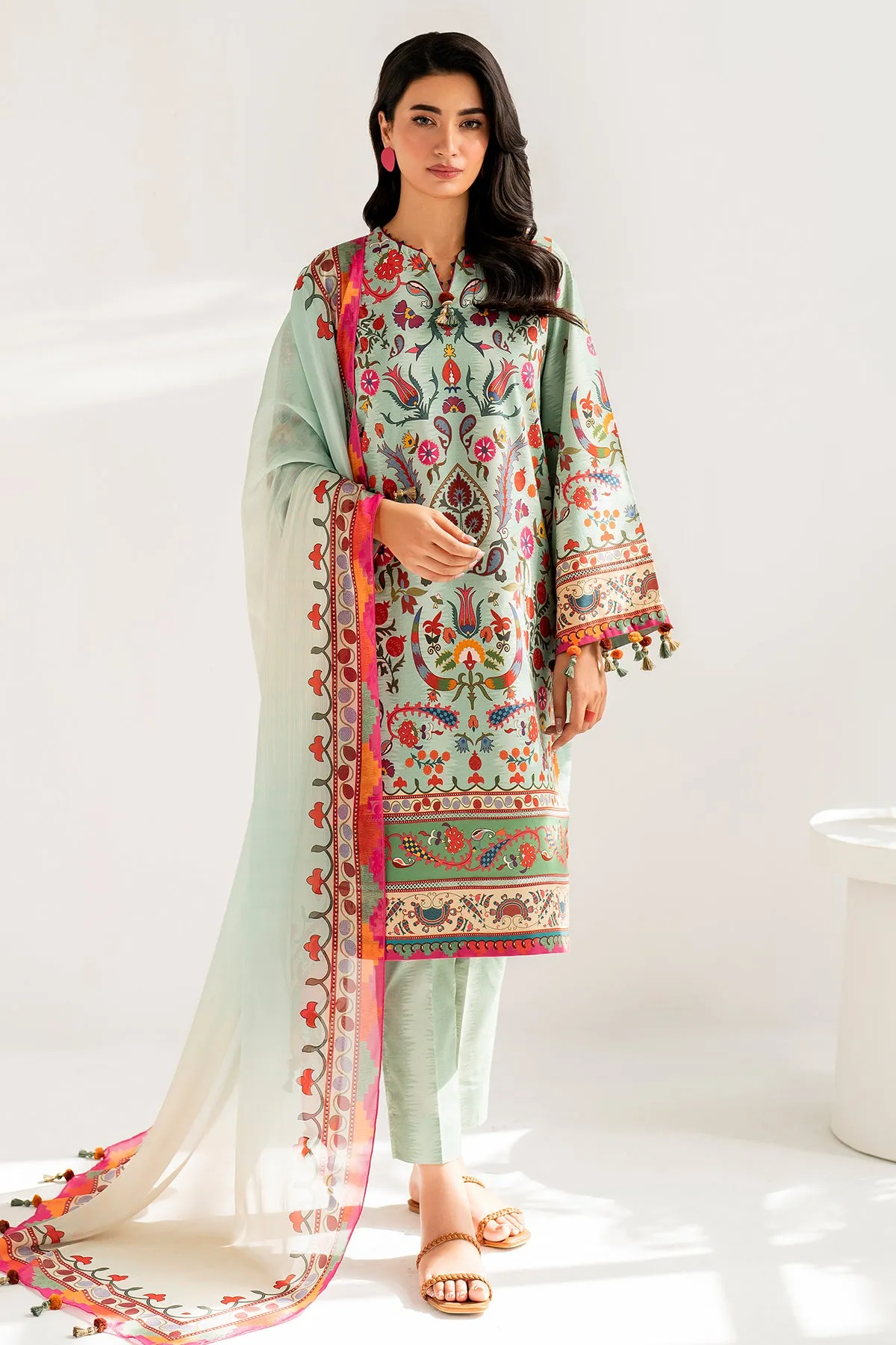 Digital Printed Lawn USE - 9080