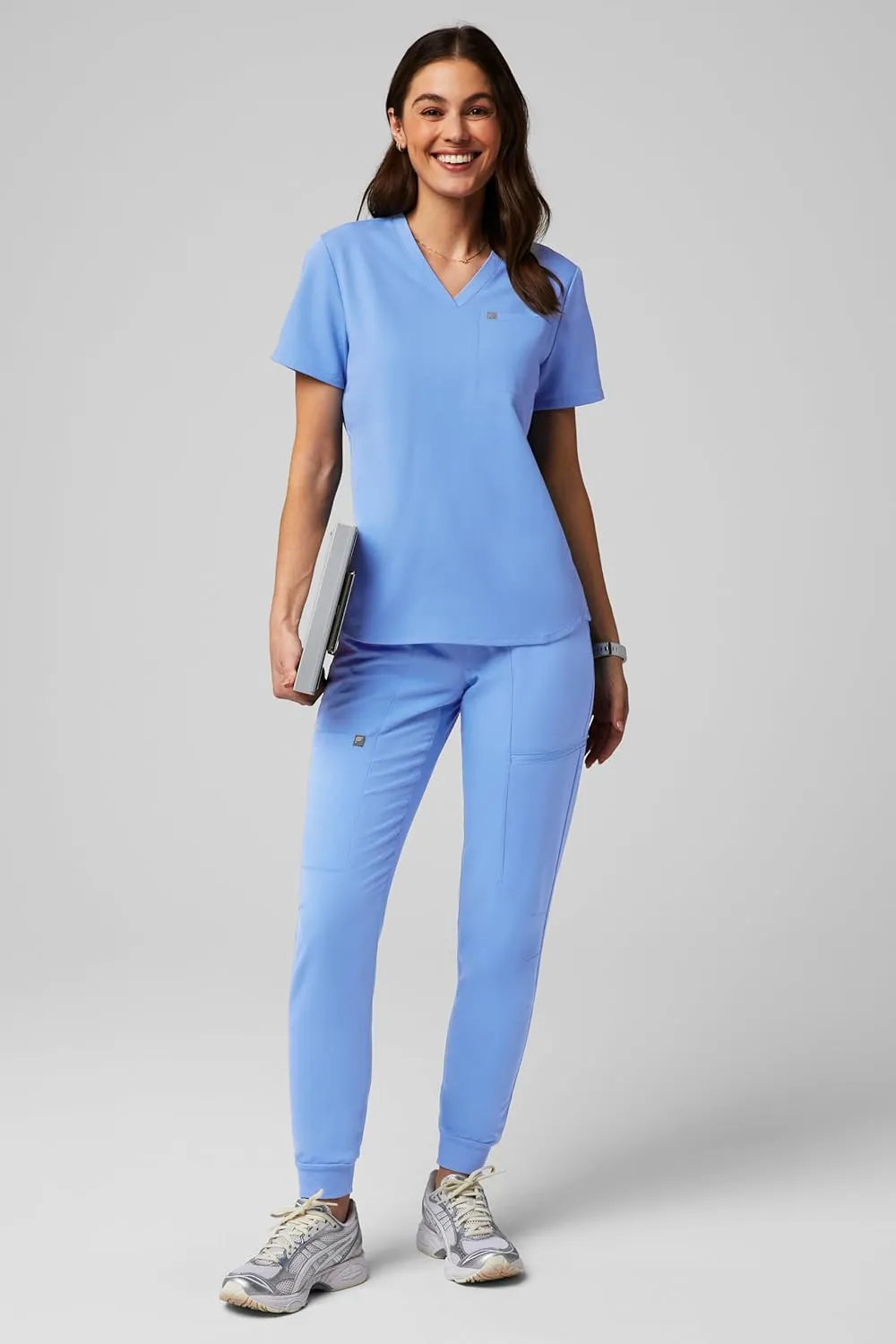 Fabletics Women's Active Scrub Jogger - MotionTech, Pocket-Packed, Lightweight, Wrinkle-Resist, Semi-Slim Fit