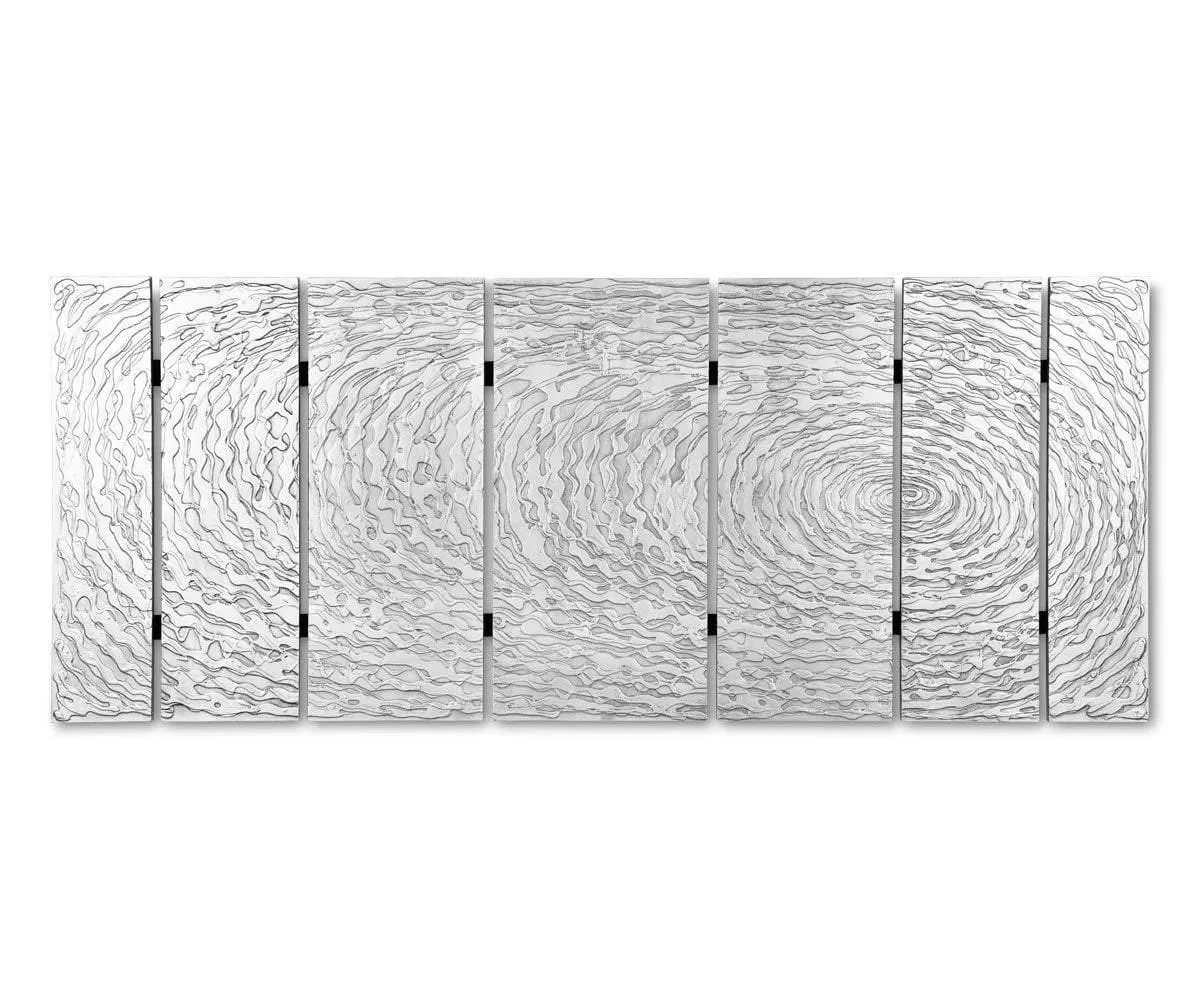 Gonica Carving