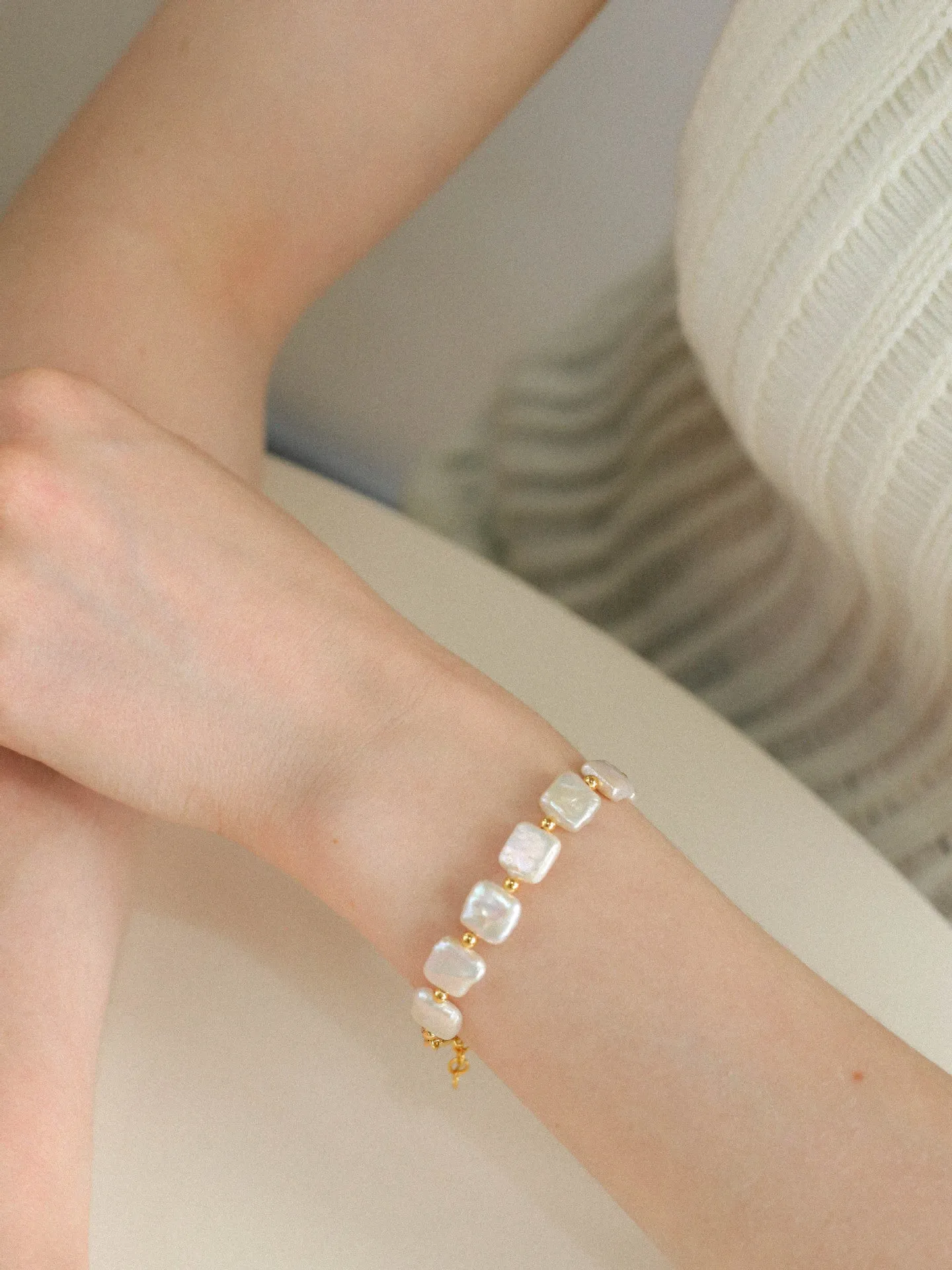 Mini Gold Bead and Square Baroque Pearl Bracelet