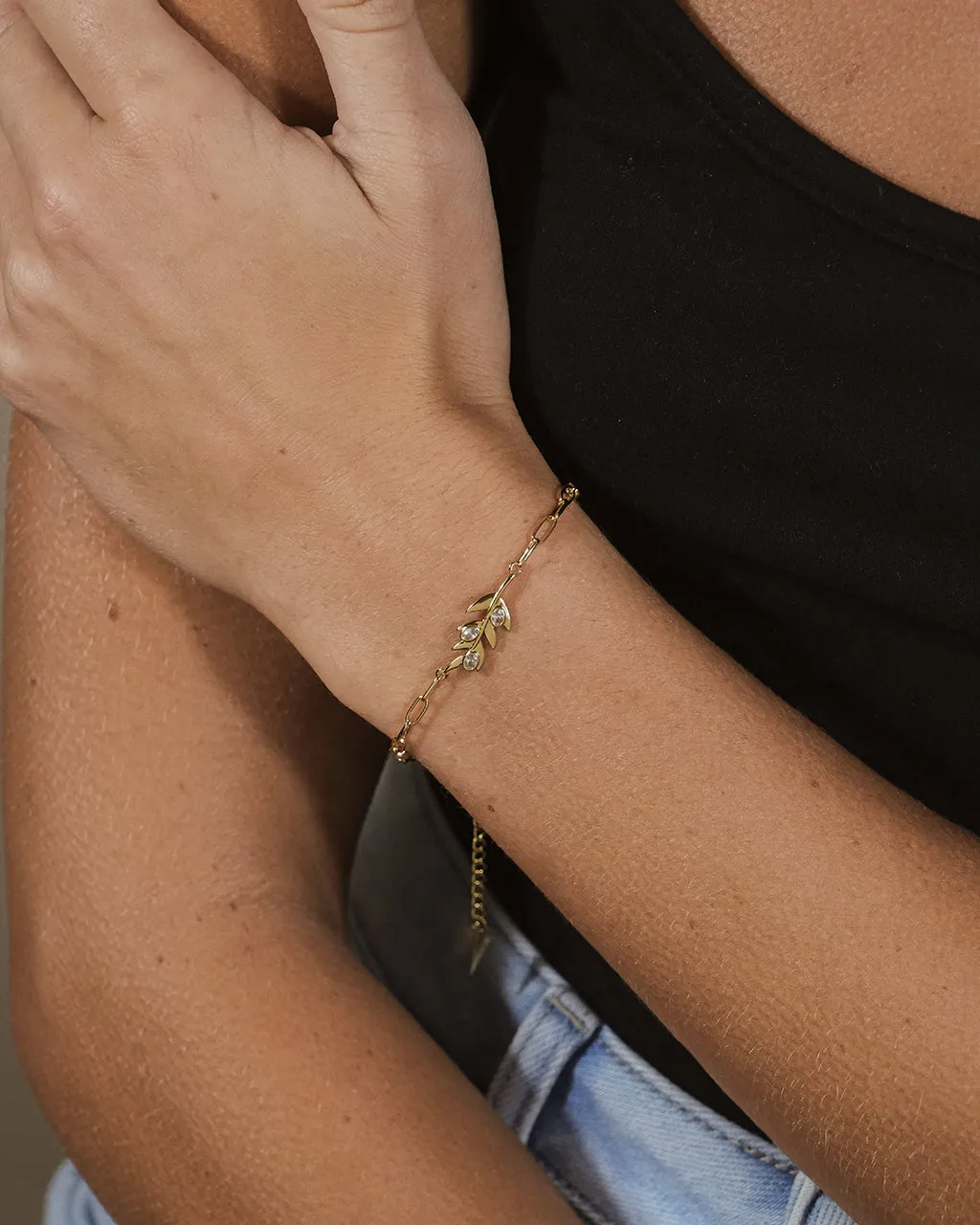 Sicily Stationed CZ Leaf & Chain Bracelet