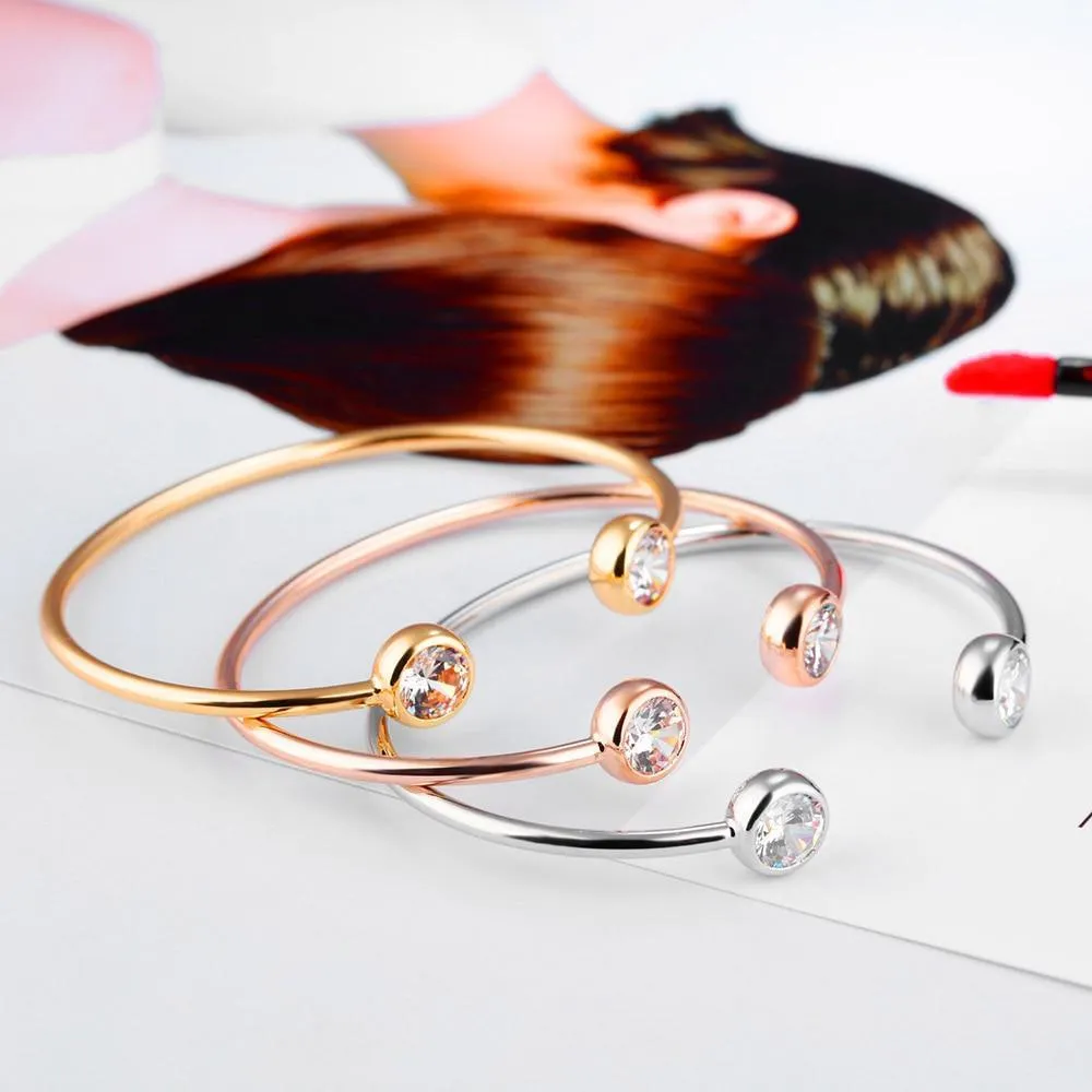 Streamlined Solitaire Bracelet
